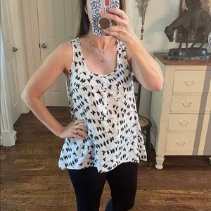 Black and white printed tank